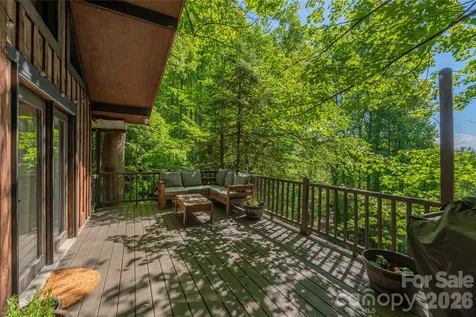154 Timberside Drive Mars Hill NC 28754