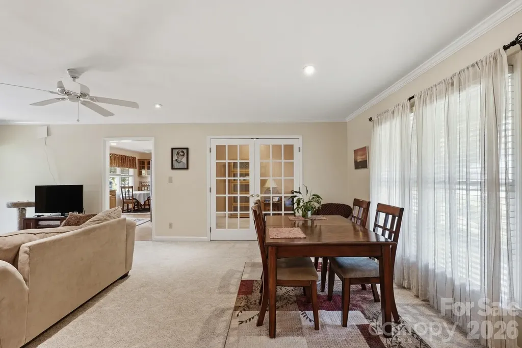 4323 Creemore Drive Charlotte NC 28213