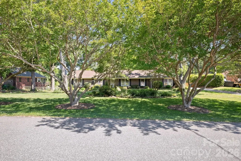 4323 Creemore Drive Charlotte NC 28213