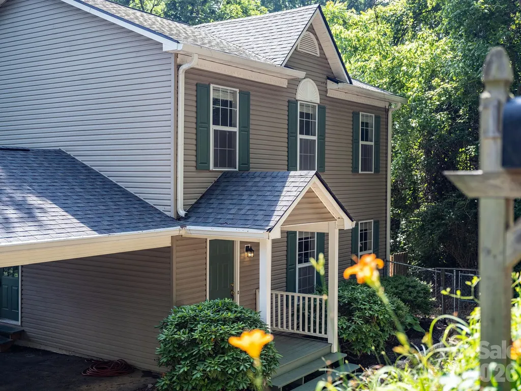 1 Pickwick Road Asheville NC 28803