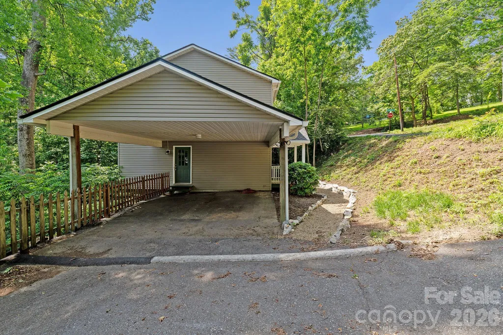 1 Pickwick Road Asheville NC 28803