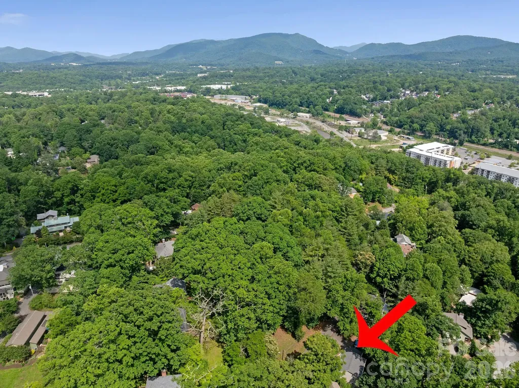 1 Pickwick Road Asheville NC 28803