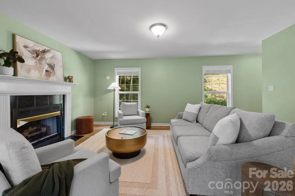 1 Pickwick Road Asheville NC 28803