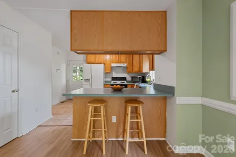 1 Pickwick Road Asheville NC 28803