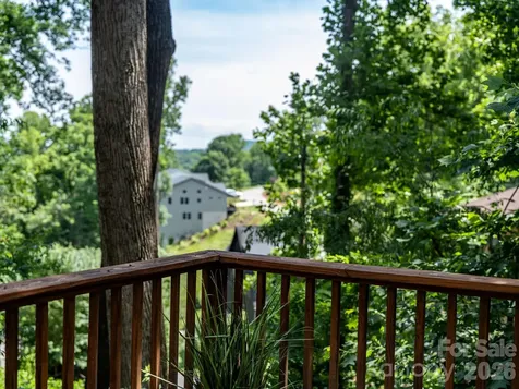 1 Pickwick Road Asheville NC 28803