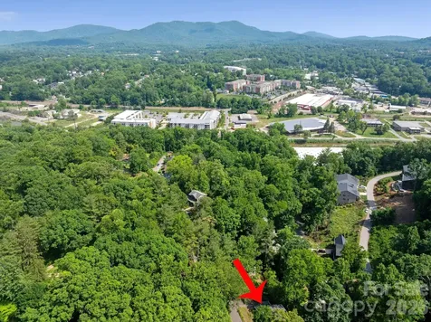 1 Pickwick Road Asheville NC 28803