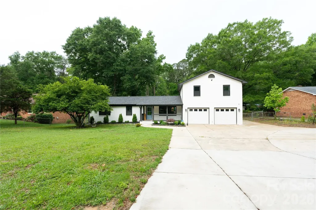 833 Knowles Drive Dallas NC 28034