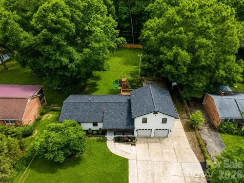 833 Knowles Drive Dallas NC 28034
