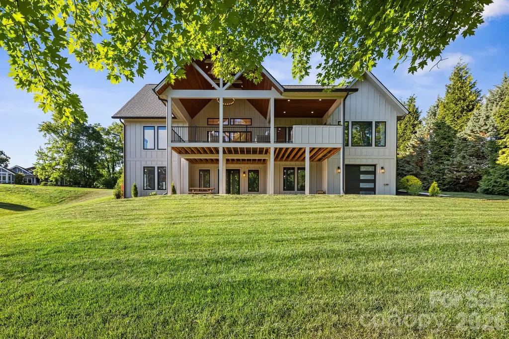 10 Autumn Leaf Drive Fletcher NC 28732