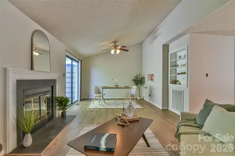 63 Hollybrook Drive Asheville NC 28803