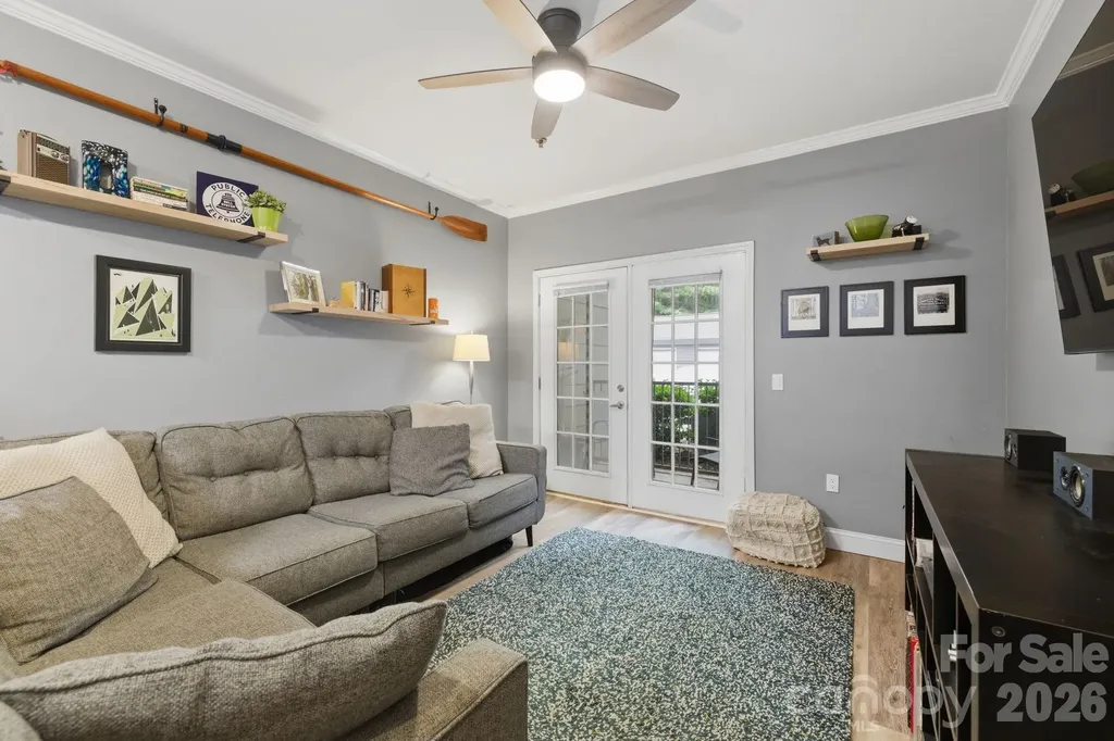 900 Vista Lake Drive Candler NC 28715
