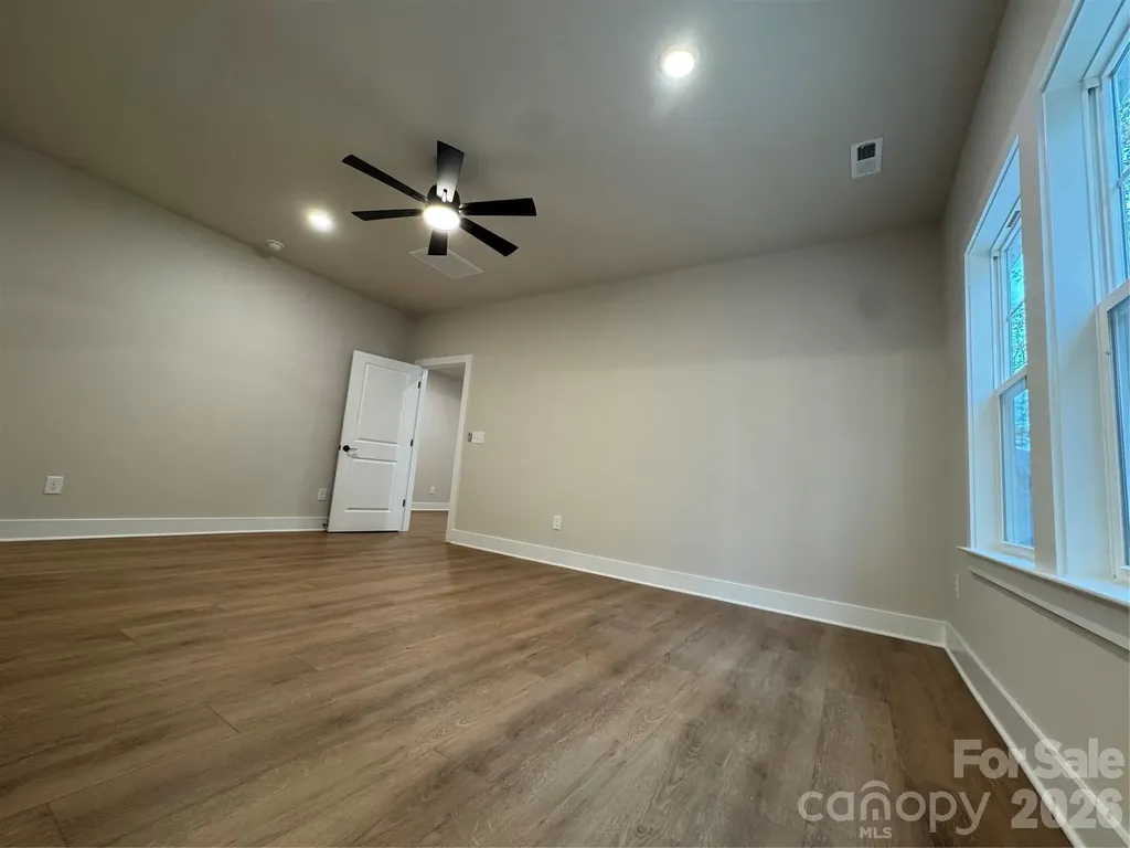 403 Scarlett Oak Court NE Lenoir NC 28605