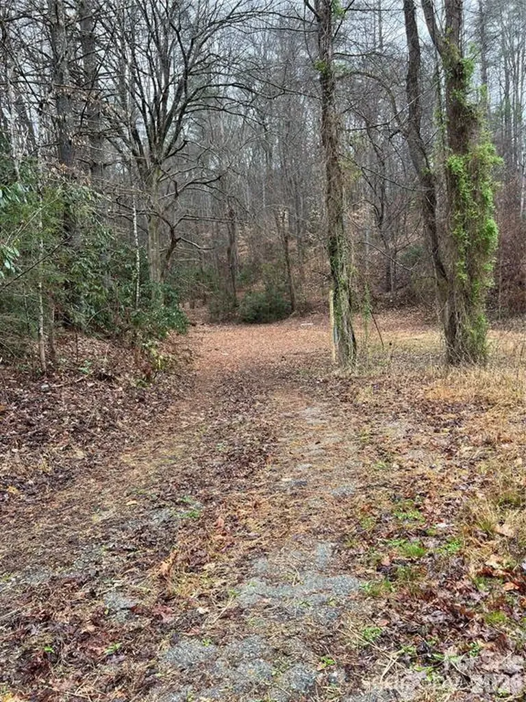 5924 Adako Road Lenoir NC 28645