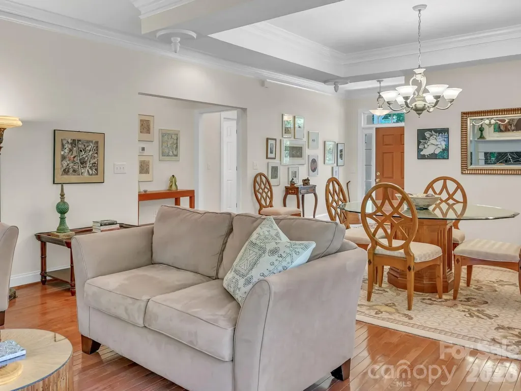 18 Boddington Court Asheville NC 28803