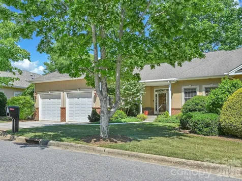 18 Boddington Court Asheville NC 28803