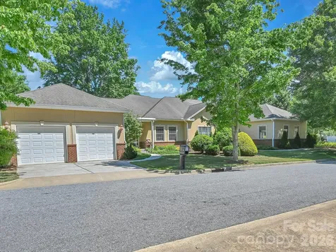 18 Boddington Court Asheville NC 28803