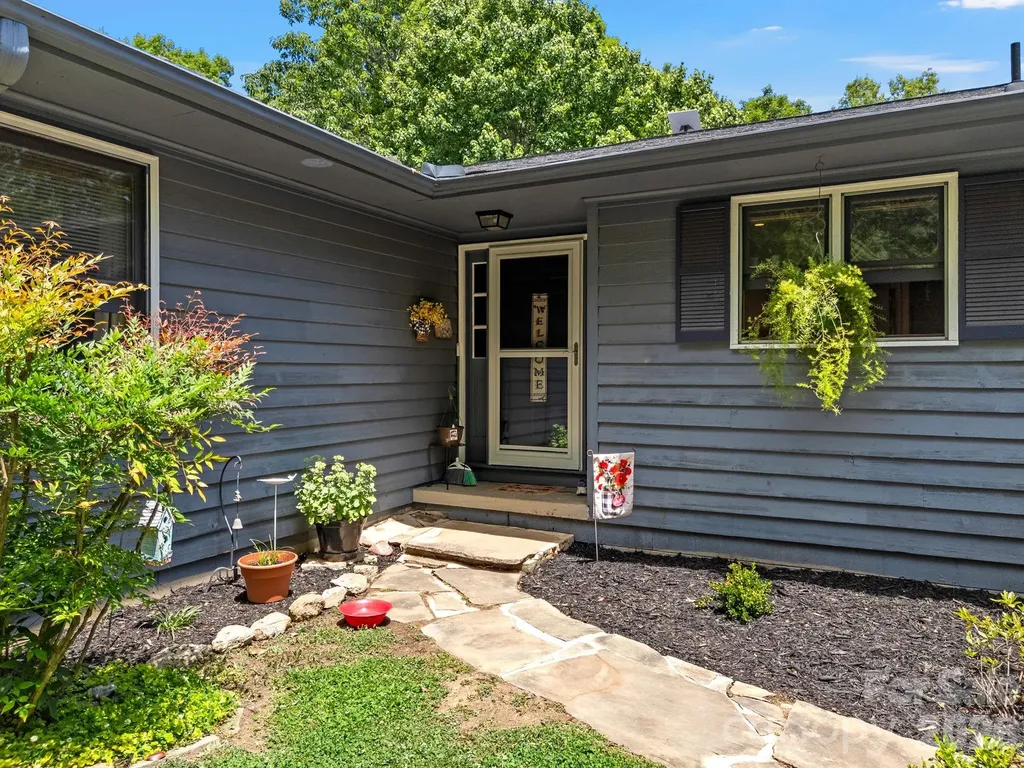 707 Dogwood Trail Tryon NC 28782