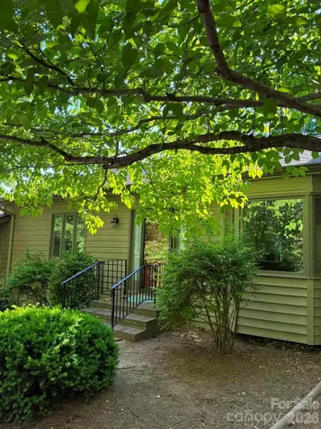 2 Hunting Country Trail Tryon NC 28782