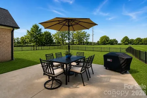 1005 Piper Meadows Drive Waxhaw NC 28173