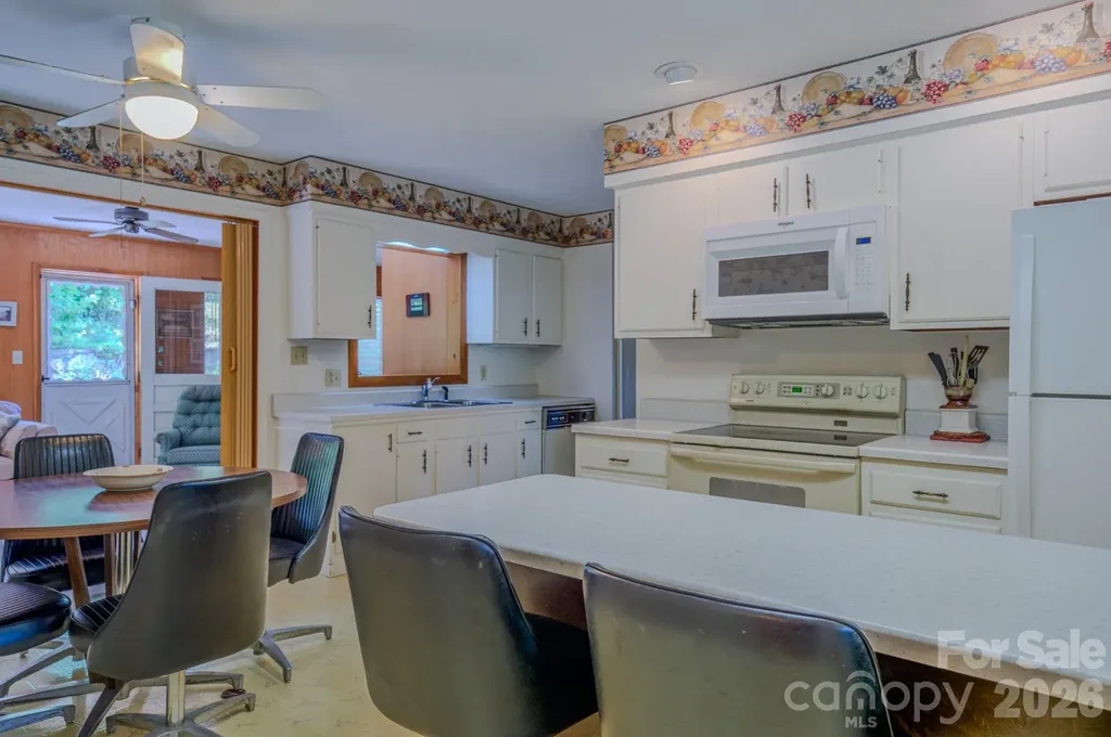 22 Tilson Trail Asheville NC 28805