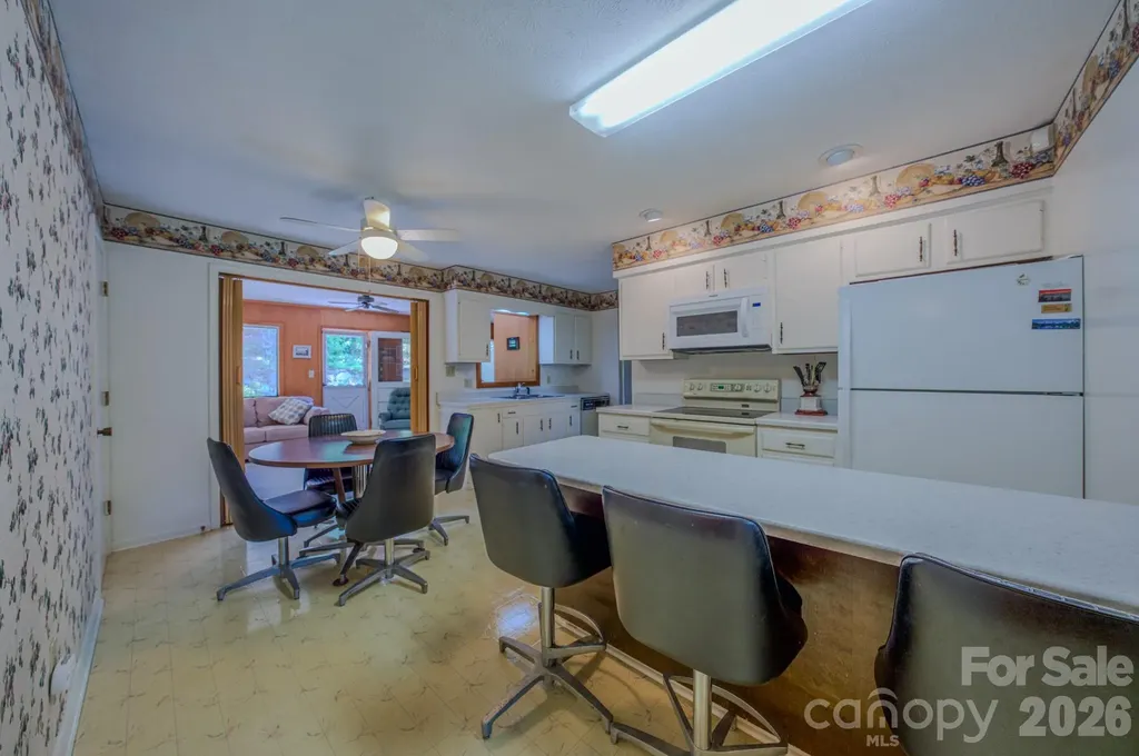 22 Tilson Trail Asheville NC 28805