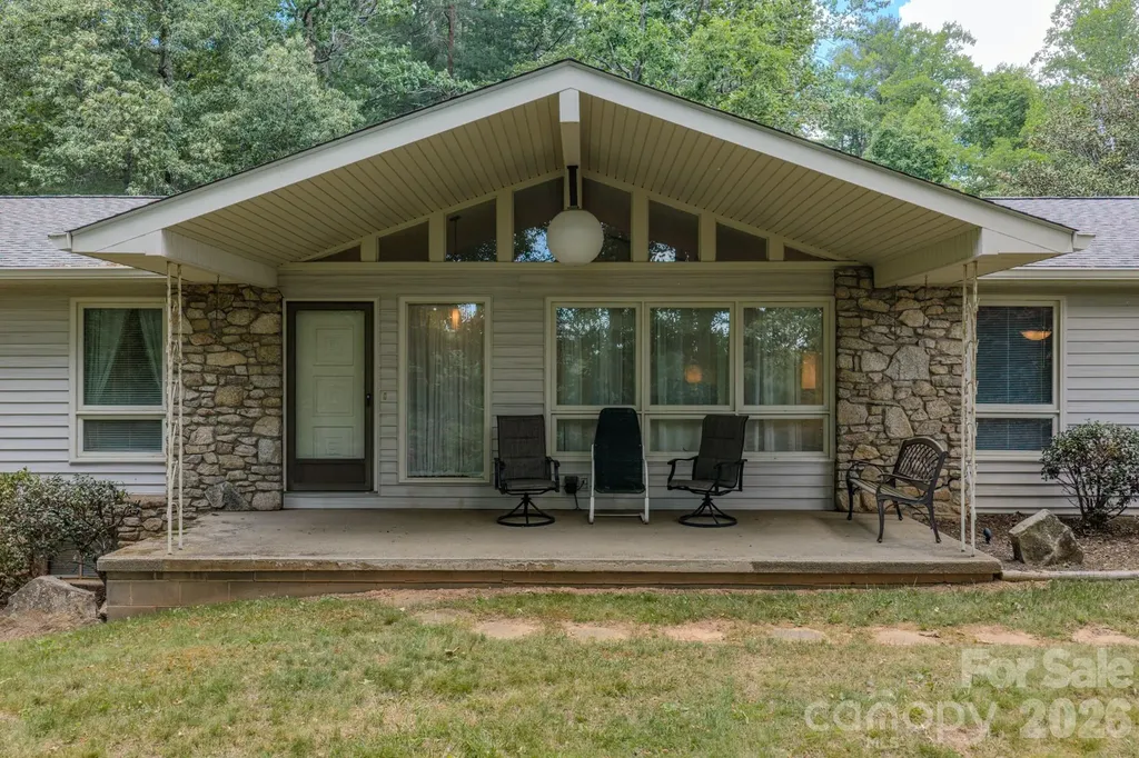 22 Tilson Trail Asheville NC 28805