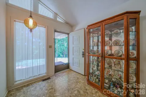 22 Tilson Trail Asheville NC 28805