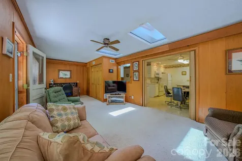 22 Tilson Trail Asheville NC 28805