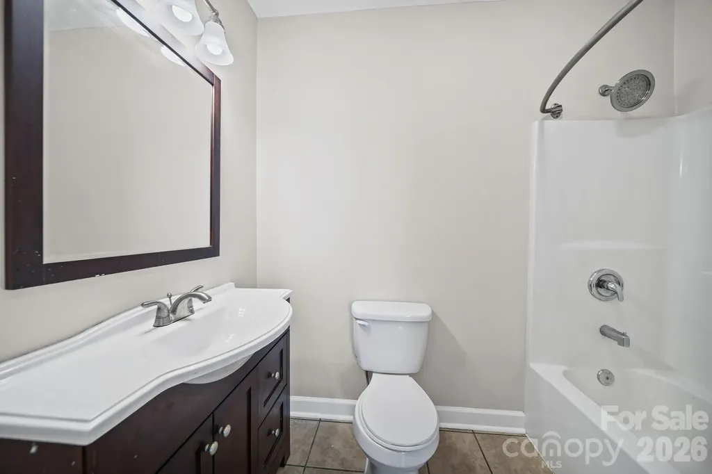 204 S East Avenue Kannapolis NC 28083
