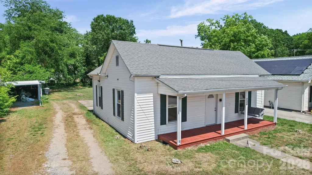 204 S East Avenue Kannapolis NC 28083