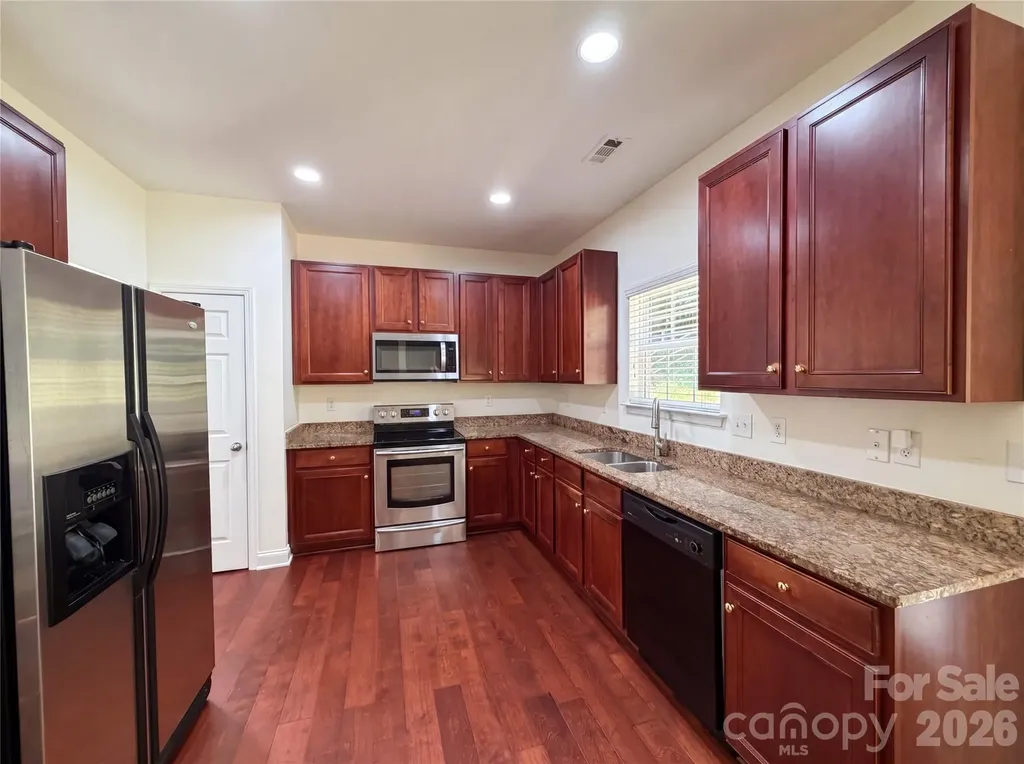 10050 Montrose Drive NW Charlotte NC 28269