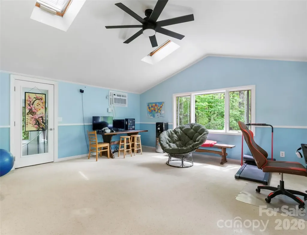 597 Sweetwater Ridge Road Burnsville NC 28714