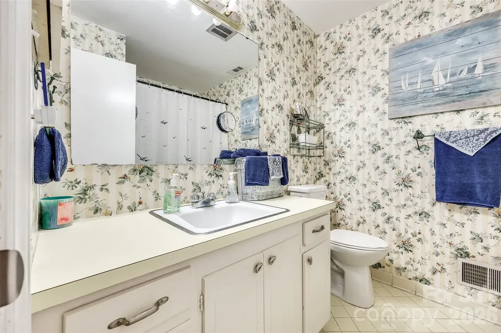1325 Bucknell Avenue Gastonia NC 28054