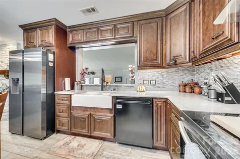 1325 Bucknell Avenue Gastonia NC 28054