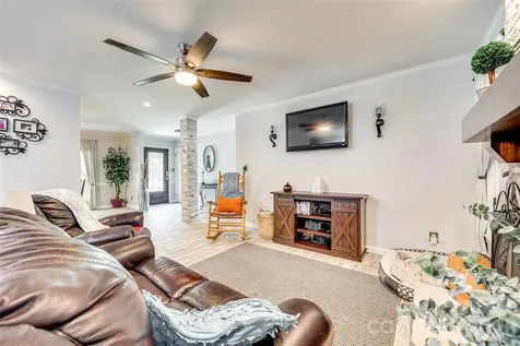1325 Bucknell Avenue Gastonia NC 28054