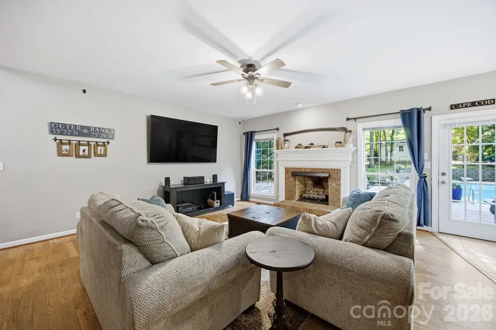 1332 Timberlane Terrace Mooresville NC 28115