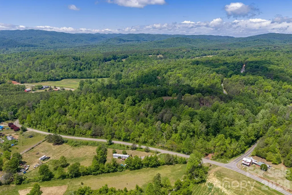 5527 Rhoney Road Connelly Springs NC 28612