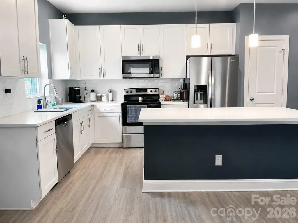 1418 Azalea Avenue Kannapolis NC 28081