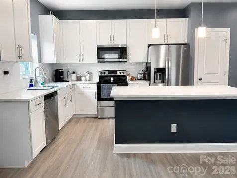 1418 Azalea Avenue Kannapolis NC 28081