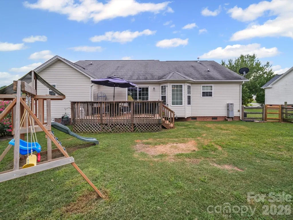 2017 Longhorn Drive Dallas NC 28034