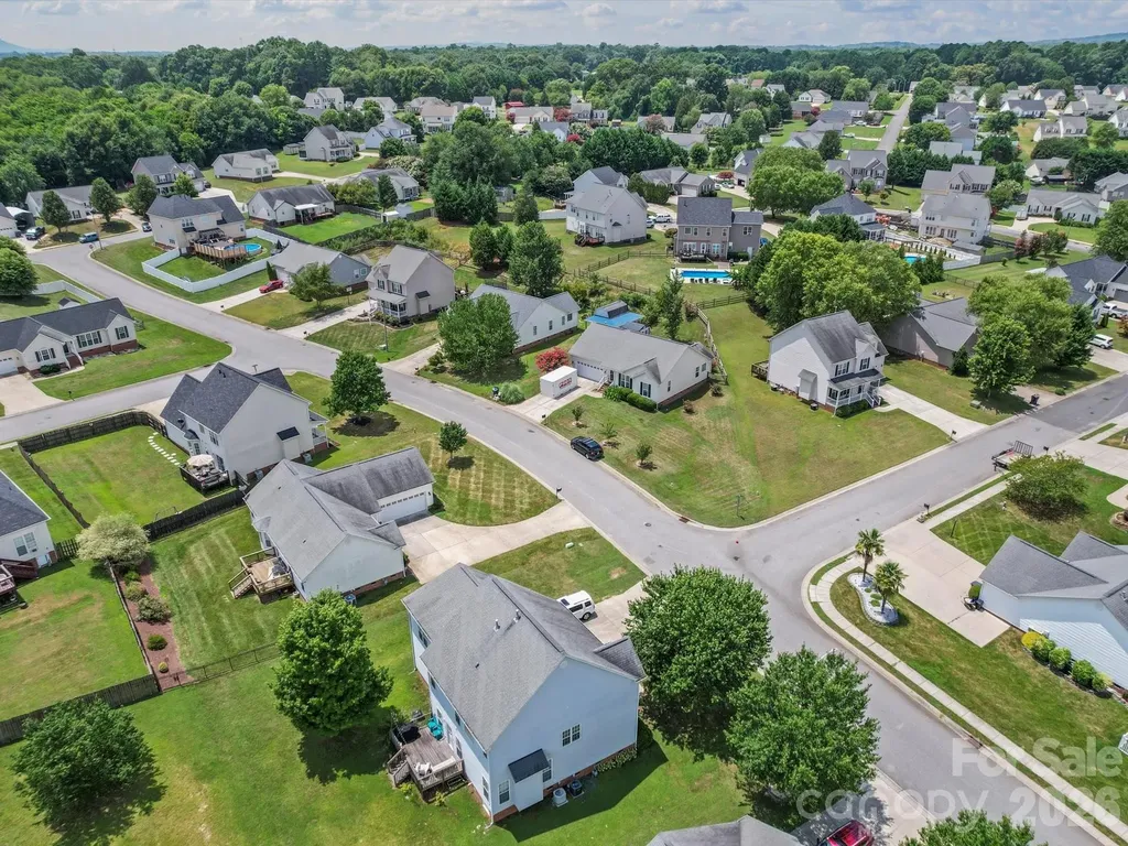 2017 Longhorn Drive Dallas NC 28034