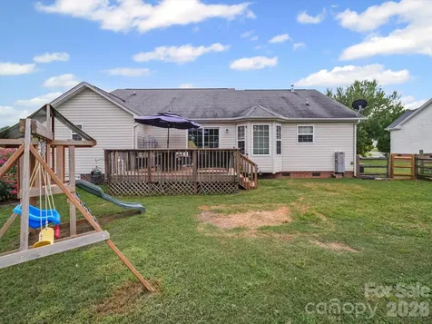 2017 Longhorn Drive Dallas NC 28034
