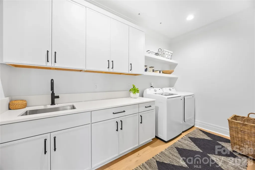 3856 Moultrie Street Charlotte NC 28209