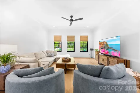 3856 Moultrie Street Charlotte NC 28209