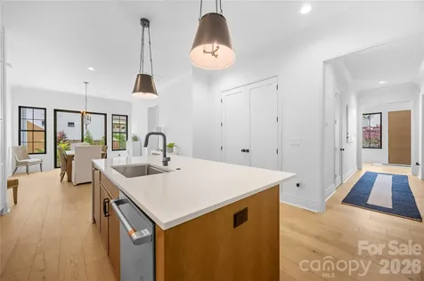 3856 Moultrie Street Charlotte NC 28209