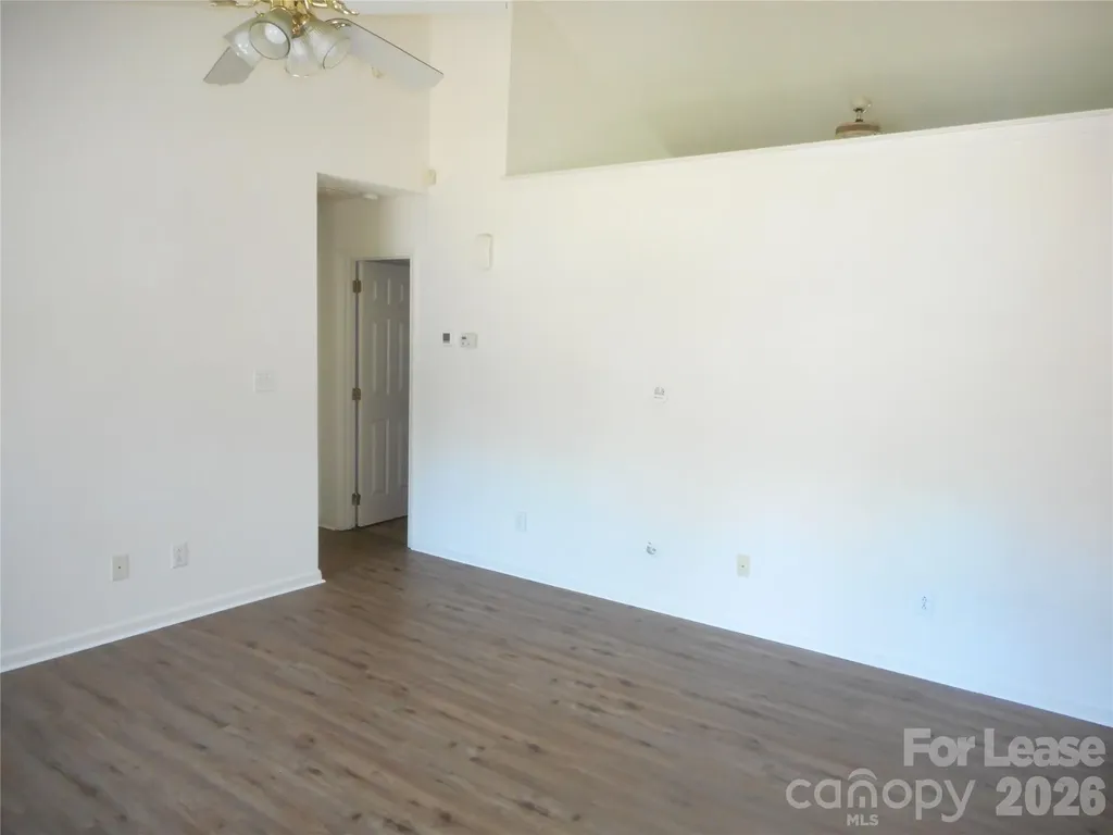 5901 Meadow Hill Drive Charlotte NC 28212