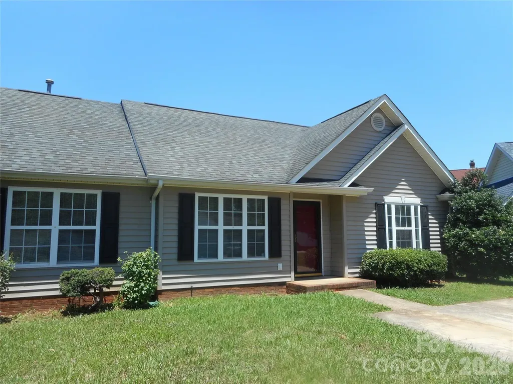 5901 Meadow Hill Drive Charlotte NC 28212