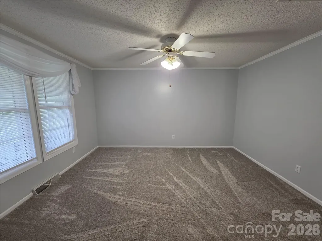 320 Huffstetler Lake Road Dallas NC 28034
