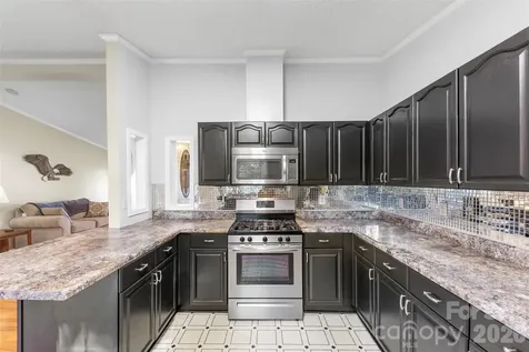 320 Huffstetler Lake Road Dallas NC 28034