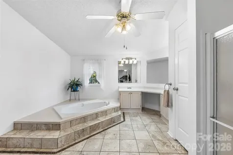320 Huffstetler Lake Road Dallas NC 28034
